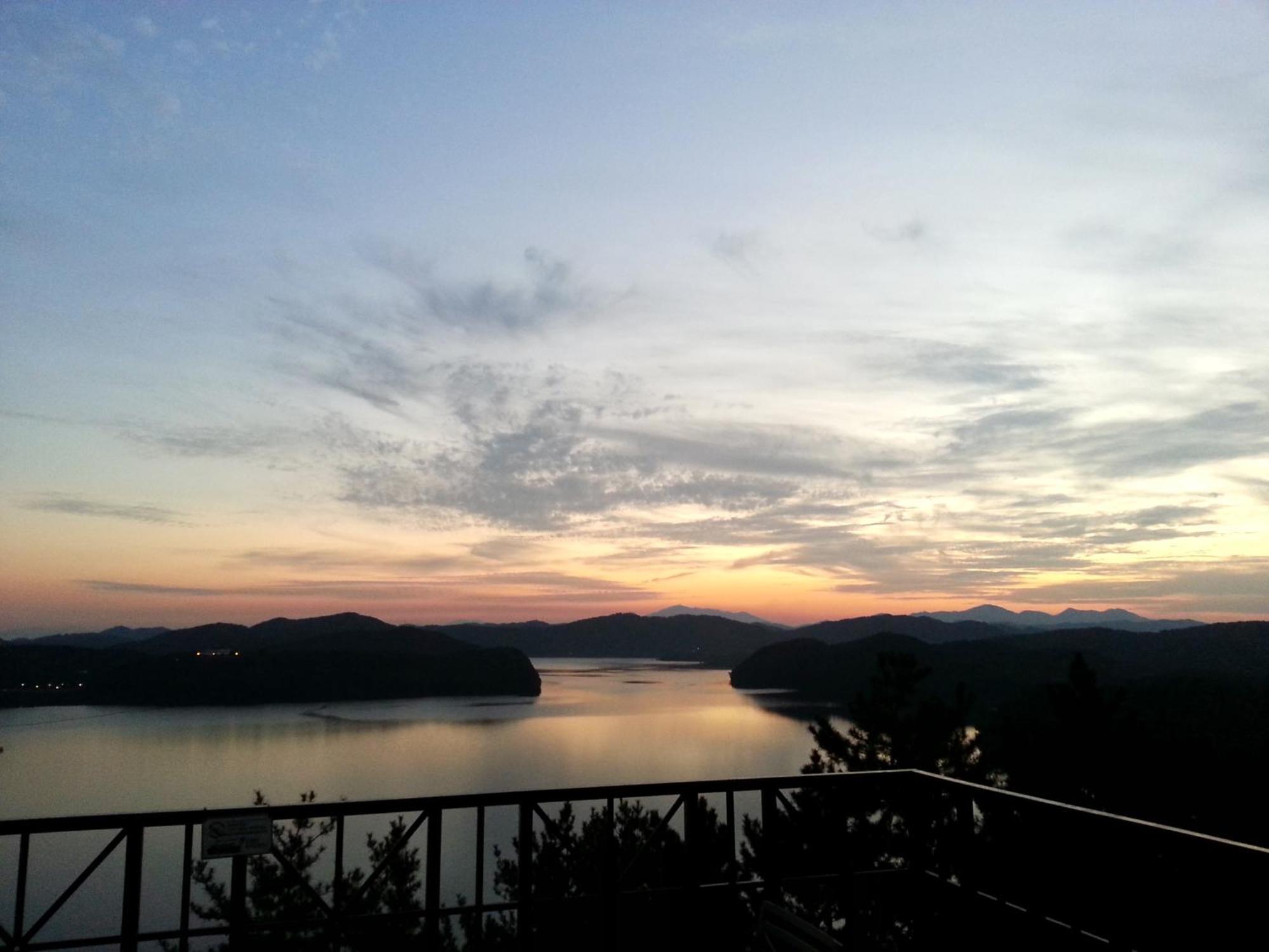 Asia Lakeside Hotel Jinju Eksteriør billede